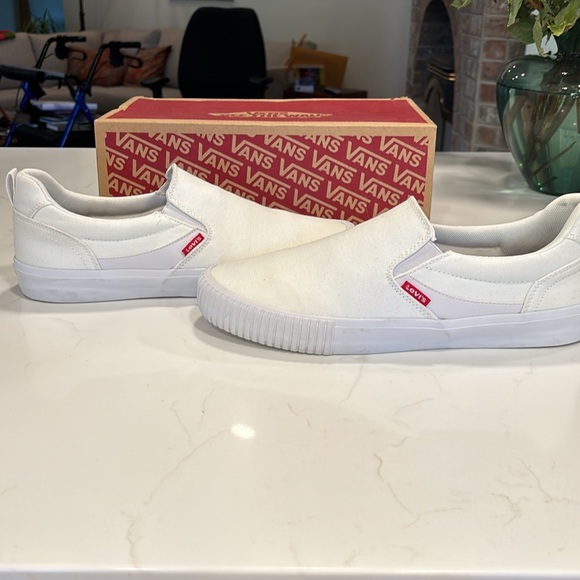 Levi Strauss Vans like new. They have only been worn one time. - Picture 6 of 6